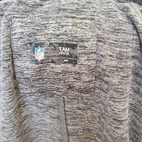 NFL HOODED ZIP UP/ Bears - Picture 6 of 6